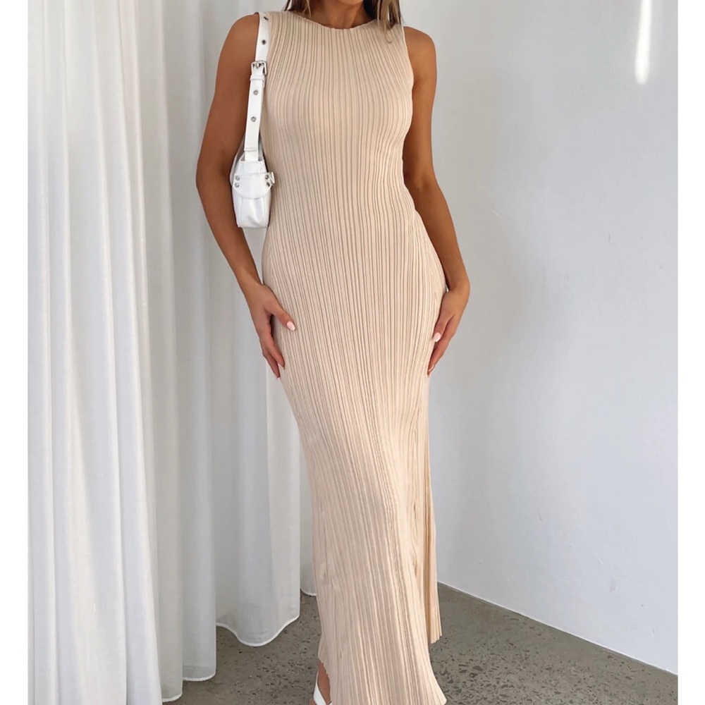 White Fox Boutique Tami Maxi Dress Cream (S) NWT